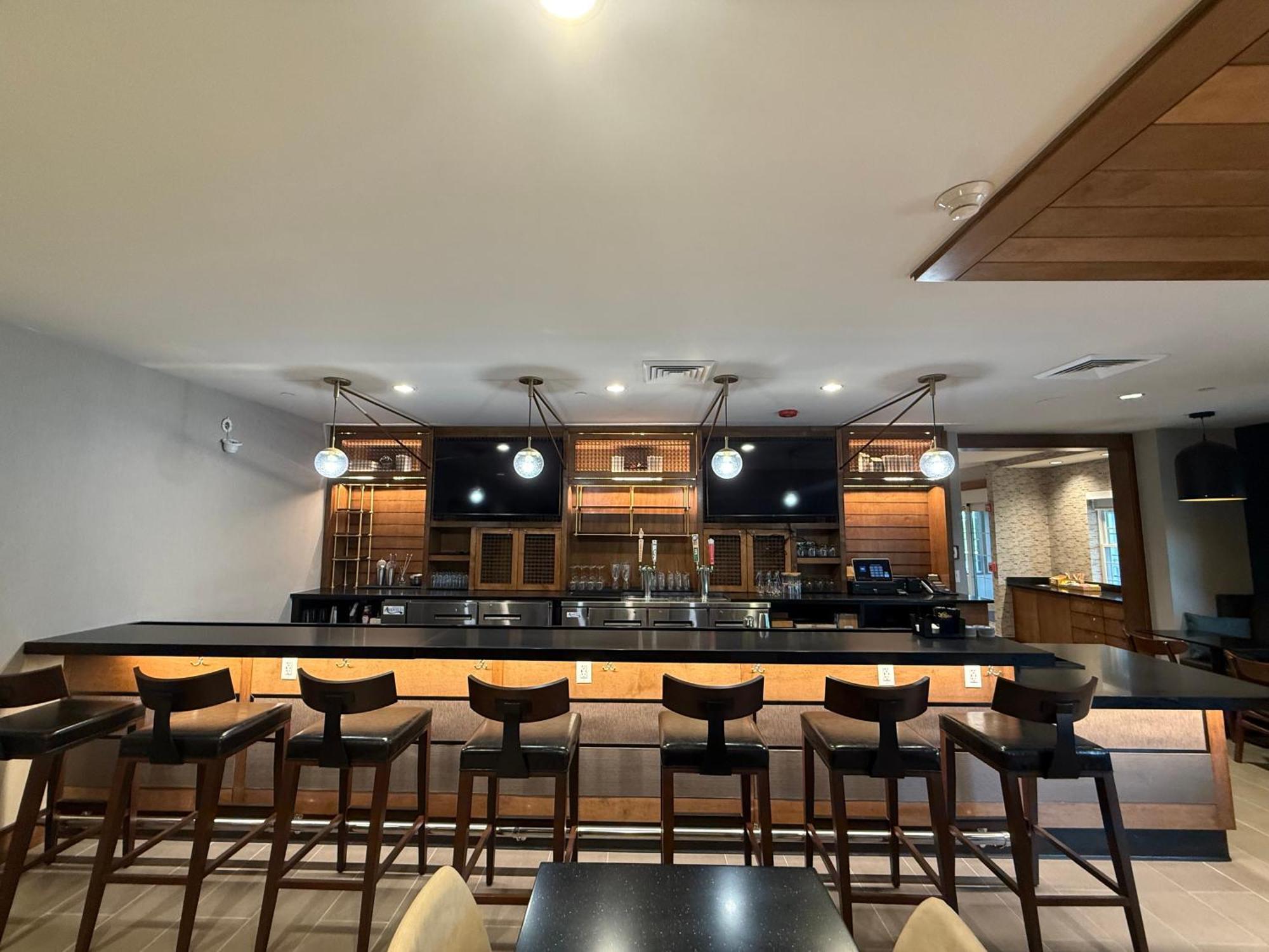 Four Points By Sheraton Bedford Manchester Airport Bagian luar foto